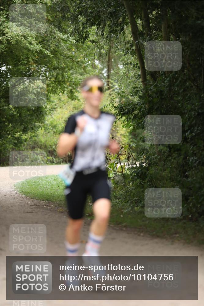 30.08.2026 - Elbe Triathlon Hamburg Antke Förster http://msf.ph/oto/10104756 30.08.2026 11:56:25 Laufen  meine-sportfotos.de