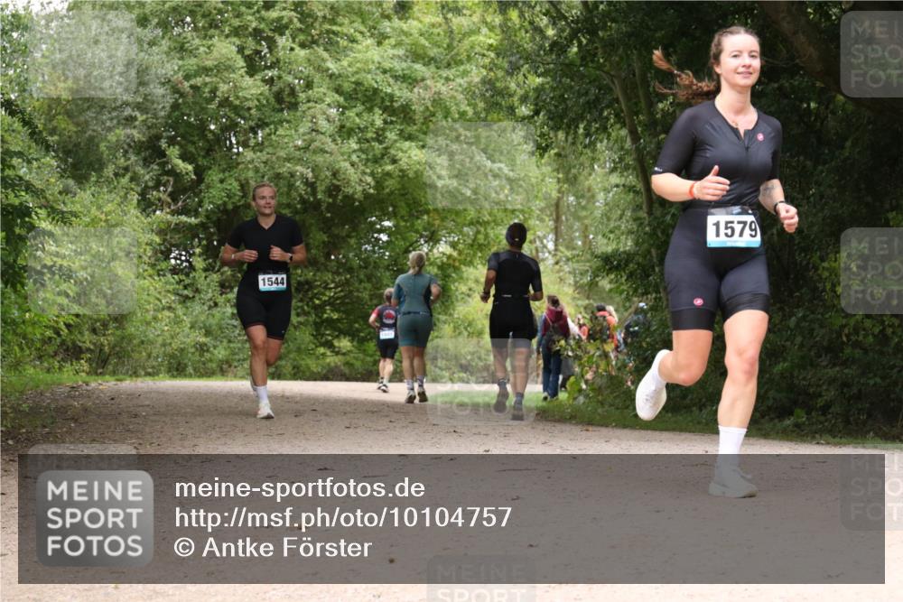 30.08.2026 - Elbe Triathlon Hamburg Antke Förster http://msf.ph/oto/10104757 30.08.2026 12:00:34 Laufen 1544, 1579 meine-sportfotos.de