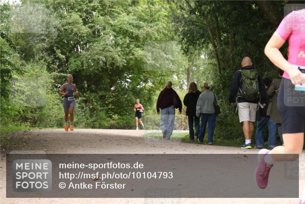 30.08.2026 - Elbe Triathlon Hamburg Antke Förster http://msf.ph/oto/10104793 30.08.2026 12:00:56 Laufen 1560 meine-sportfotos.de