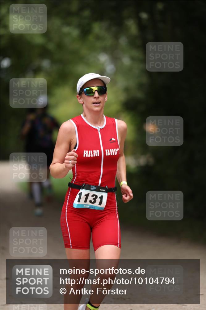 30.08.2026 - Elbe Triathlon Hamburg Antke Förster http://msf.ph/oto/10104794 30.08.2026 11:57:22 Laufen 1131 meine-sportfotos.de