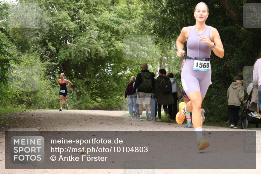 30.08.2026 - Elbe Triathlon Hamburg Antke Förster http://msf.ph/oto/10104803 30.08.2026 12:01:01 Laufen 1466, 1560 meine-sportfotos.de