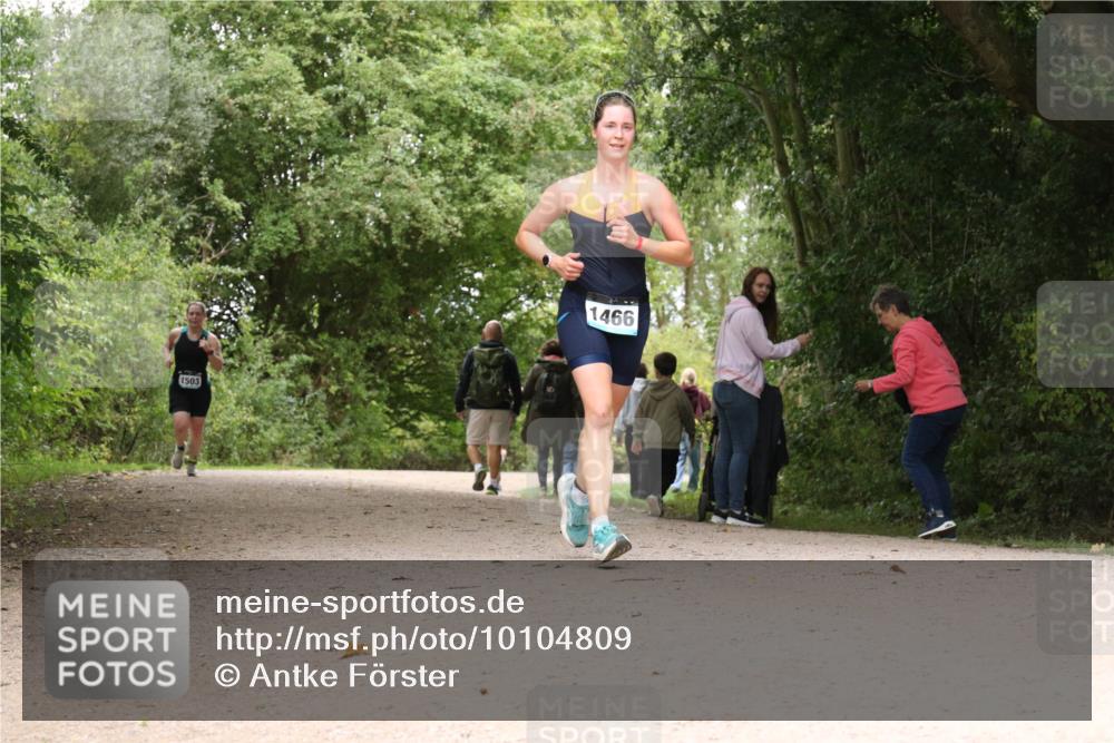30.08.2026 - Elbe Triathlon Hamburg Antke Förster http://msf.ph/oto/10104809 30.08.2026 12:01:09 Laufen 1503, 1466 meine-sportfotos.de
