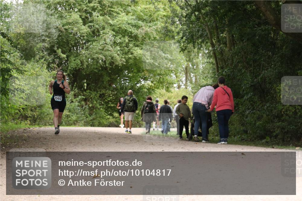 30.08.2026 - Elbe Triathlon Hamburg Antke Förster http://msf.ph/oto/10104817 30.08.2026 12:01:11 Laufen 1503 meine-sportfotos.de
