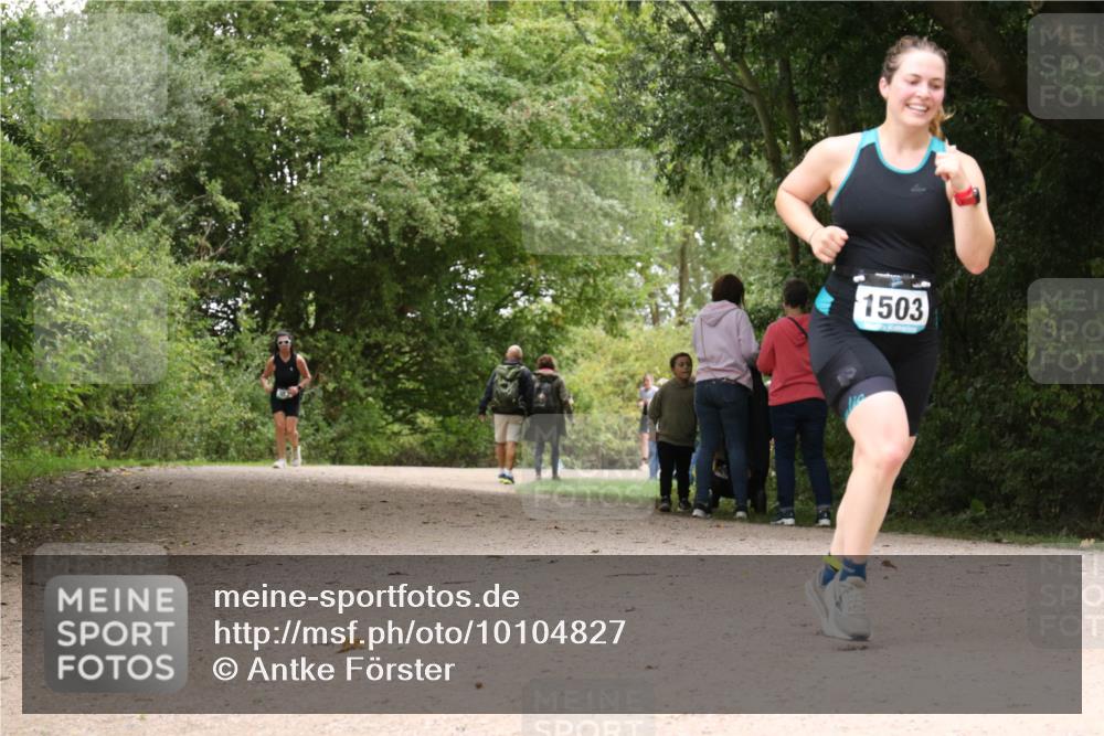 30.08.2026 - Elbe Triathlon Hamburg Antke Förster http://msf.ph/oto/10104827 30.08.2026 12:01:15 Laufen 1503 meine-sportfotos.de