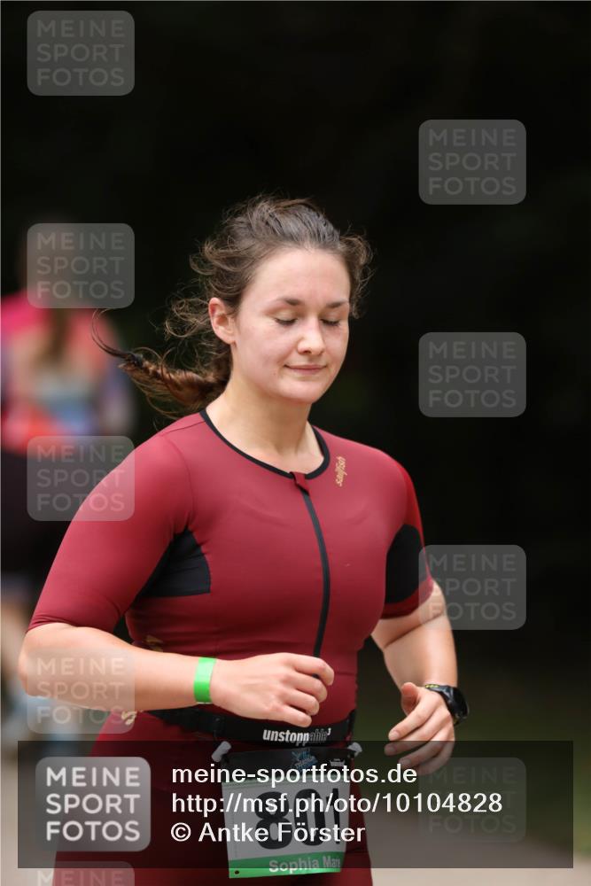 30.08.2026 - Elbe Triathlon Hamburg Antke Förster http://msf.ph/oto/10104828 30.08.2026 11:57:45 Laufen 801 meine-sportfotos.de