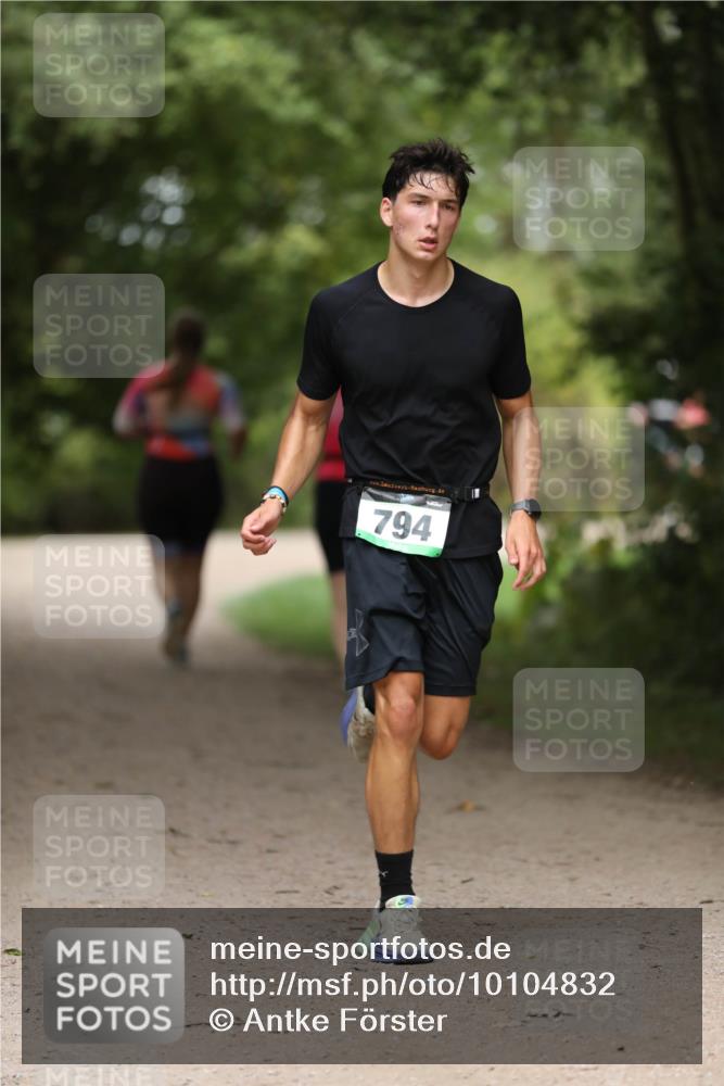 30.08.2026 - Elbe Triathlon Hamburg Antke Förster http://msf.ph/oto/10104832 30.08.2026 11:57:51 Laufen 794 meine-sportfotos.de