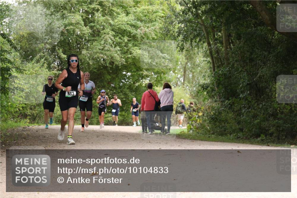 30.08.2026 - Elbe Triathlon Hamburg Antke Förster http://msf.ph/oto/10104833 30.08.2026 12:01:26 Laufen 1572, 983, 1522 meine-sportfotos.de