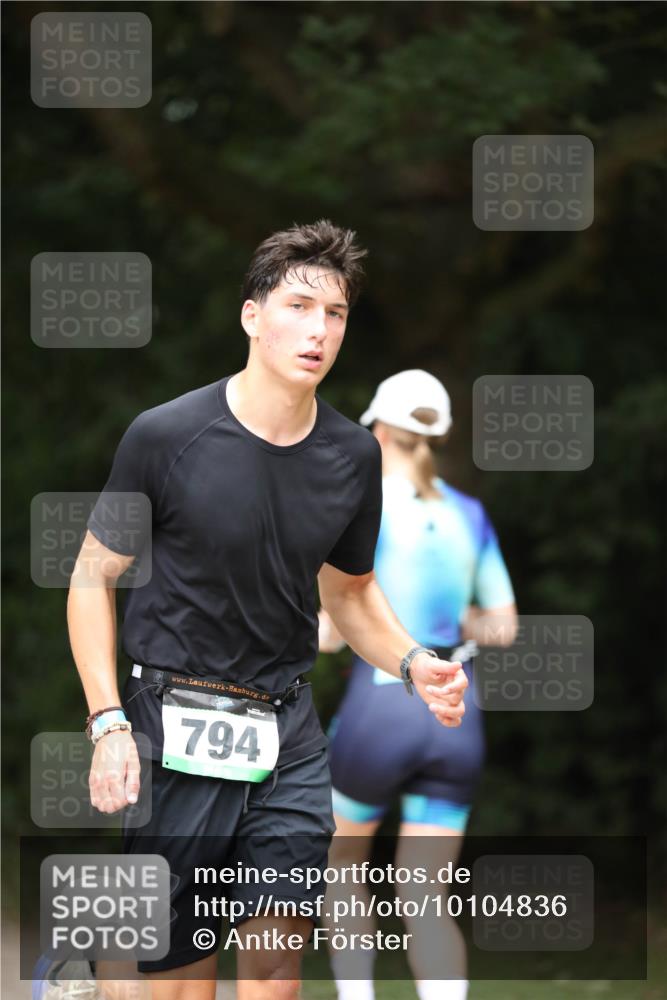 30.08.2026 - Elbe Triathlon Hamburg Antke Förster http://msf.ph/oto/10104836 30.08.2026 11:57:52 Laufen 794 meine-sportfotos.de