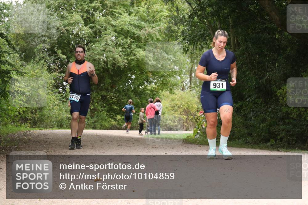 30.08.2026 - Elbe Triathlon Hamburg Antke Förster http://msf.ph/oto/10104859 30.08.2026 12:01:40 Laufen 1175, 931 meine-sportfotos.de