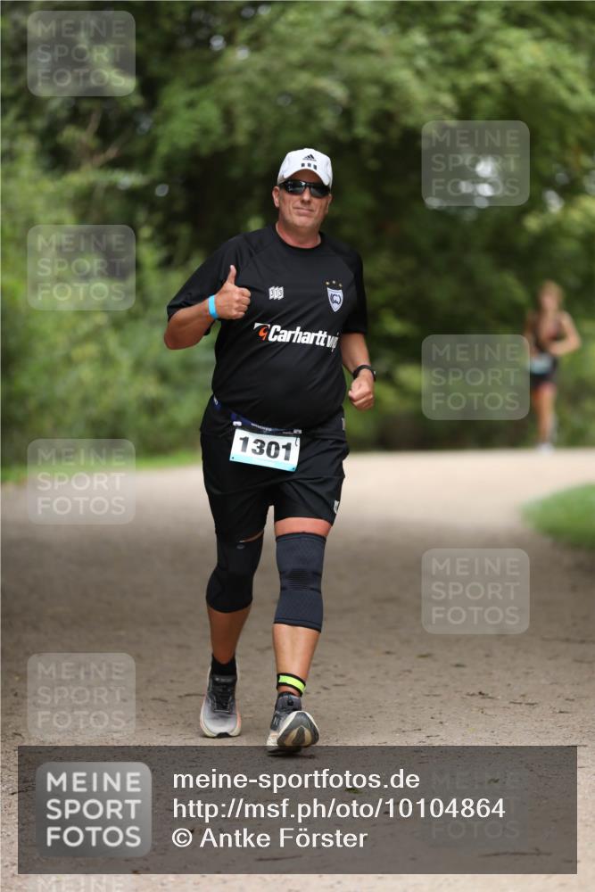 30.08.2026 - Elbe Triathlon Hamburg Antke Förster http://msf.ph/oto/10104864 30.08.2026 11:58:14 Laufen 313, 1301 meine-sportfotos.de