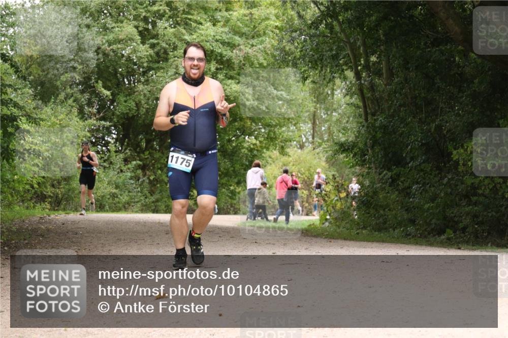 30.08.2026 - Elbe Triathlon Hamburg Antke Förster http://msf.ph/oto/10104865 30.08.2026 12:01:41 Laufen 1175 meine-sportfotos.de