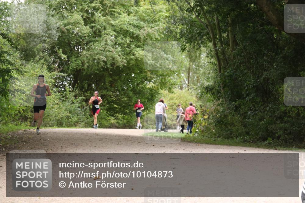 30.08.2026 - Elbe Triathlon Hamburg Antke Förster http://msf.ph/oto/10104873 30.08.2026 12:01:44 Laufen  meine-sportfotos.de