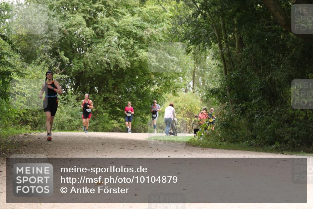 30.08.2026 - Elbe Triathlon Hamburg Antke Förster http://msf.ph/oto/10104879 30.08.2026 12:01:45 Laufen  meine-sportfotos.de