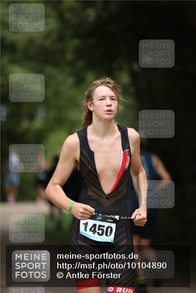 30.08.2026 - Elbe Triathlon Hamburg Antke Förster http://msf.ph/oto/10104890 30.08.2026 11:58:37 Laufen 1450 meine-sportfotos.de