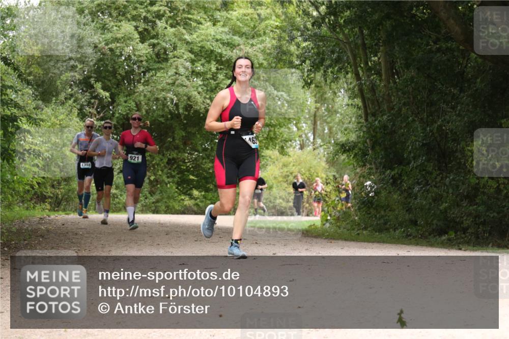 30.08.2026 - Elbe Triathlon Hamburg Antke Förster http://msf.ph/oto/10104893 30.08.2026 12:01:55 Laufen 1358, 921, 163 meine-sportfotos.de