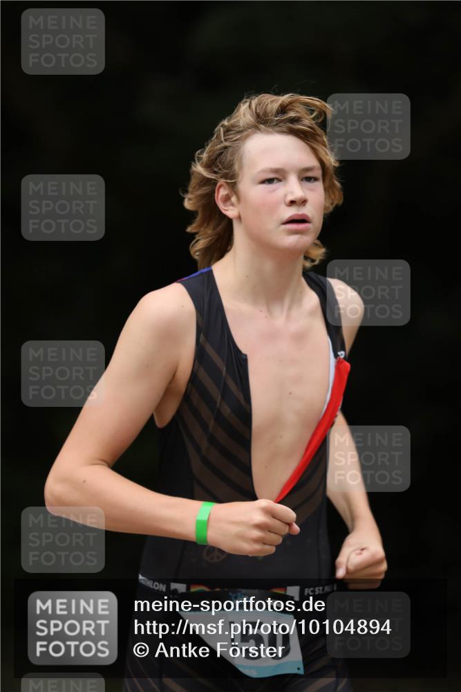 30.08.2026 - Elbe Triathlon Hamburg Antke Förster http://msf.ph/oto/10104894 30.08.2026 11:58:38 Laufen 150 meine-sportfotos.de