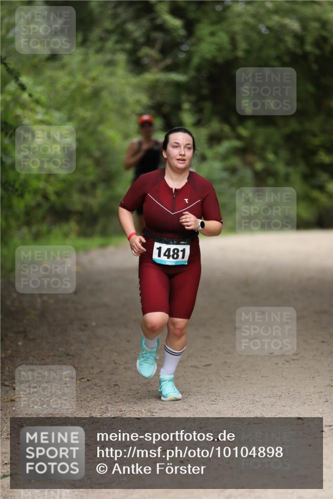 30.08.2026 - Elbe Triathlon Hamburg Antke Förster http://msf.ph/oto/10104898 30.08.2026 11:58:46 Laufen 1481 meine-sportfotos.de