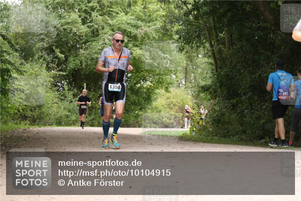 30.08.2026 - Elbe Triathlon Hamburg Antke Förster http://msf.ph/oto/10104915 30.08.2026 12:02:02 Laufen 100, 10, 1358 meine-sportfotos.de