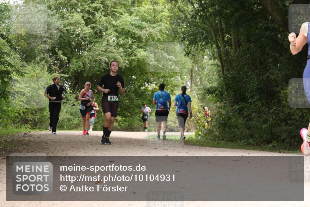 30.08.2026 - Elbe Triathlon Hamburg Antke Förster http://msf.ph/oto/10104931 30.08.2026 12:02:09 Laufen 1459, 813 meine-sportfotos.de