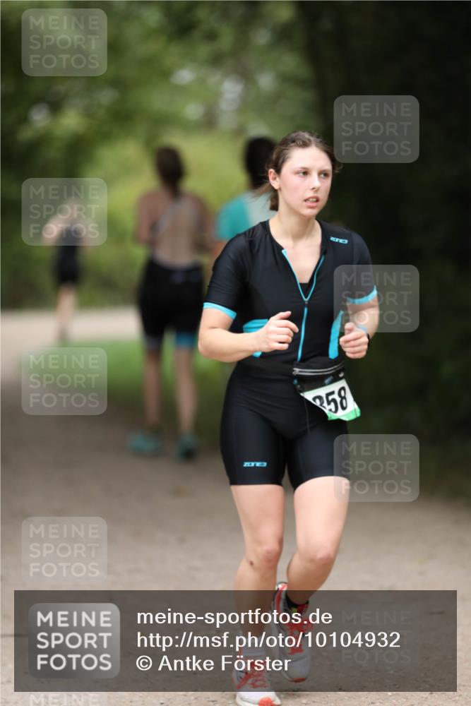 30.08.2026 - Elbe Triathlon Hamburg Antke Förster http://msf.ph/oto/10104932 30.08.2026 11:59:06 Laufen 898 meine-sportfotos.de