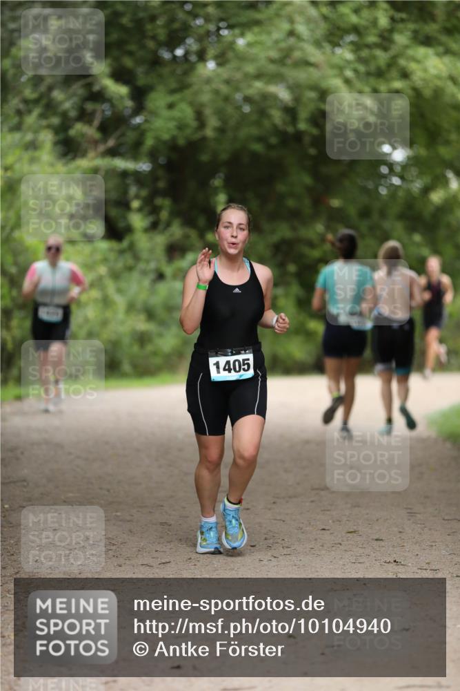 30.08.2026 - Elbe Triathlon Hamburg Antke Förster http://msf.ph/oto/10104940 30.08.2026 11:59:11 Laufen 1405 meine-sportfotos.de