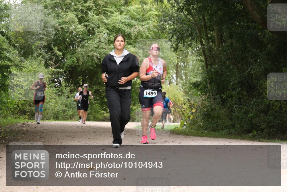 30.08.2026 - Elbe Triathlon Hamburg Antke Förster http://msf.ph/oto/10104943 30.08.2026 12:02:15 Laufen 1414, 1459 meine-sportfotos.de