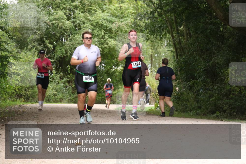 30.08.2026 - Elbe Triathlon Hamburg Antke Förster http://msf.ph/oto/10104965 30.08.2026 12:02:29 Laufen 1488, 564, 1424 meine-sportfotos.de