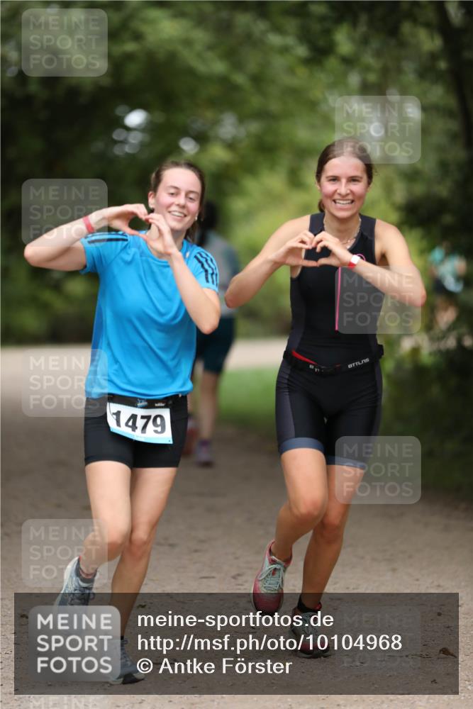 30.08.2026 - Elbe Triathlon Hamburg Antke Förster http://msf.ph/oto/10104968 30.08.2026 11:59:22 Laufen 1479 meine-sportfotos.de