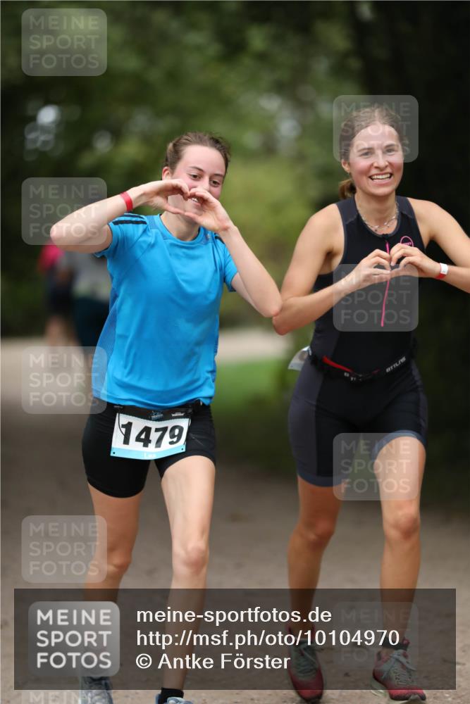 30.08.2026 - Elbe Triathlon Hamburg Antke Förster http://msf.ph/oto/10104970 30.08.2026 11:59:22 Laufen 1479 meine-sportfotos.de