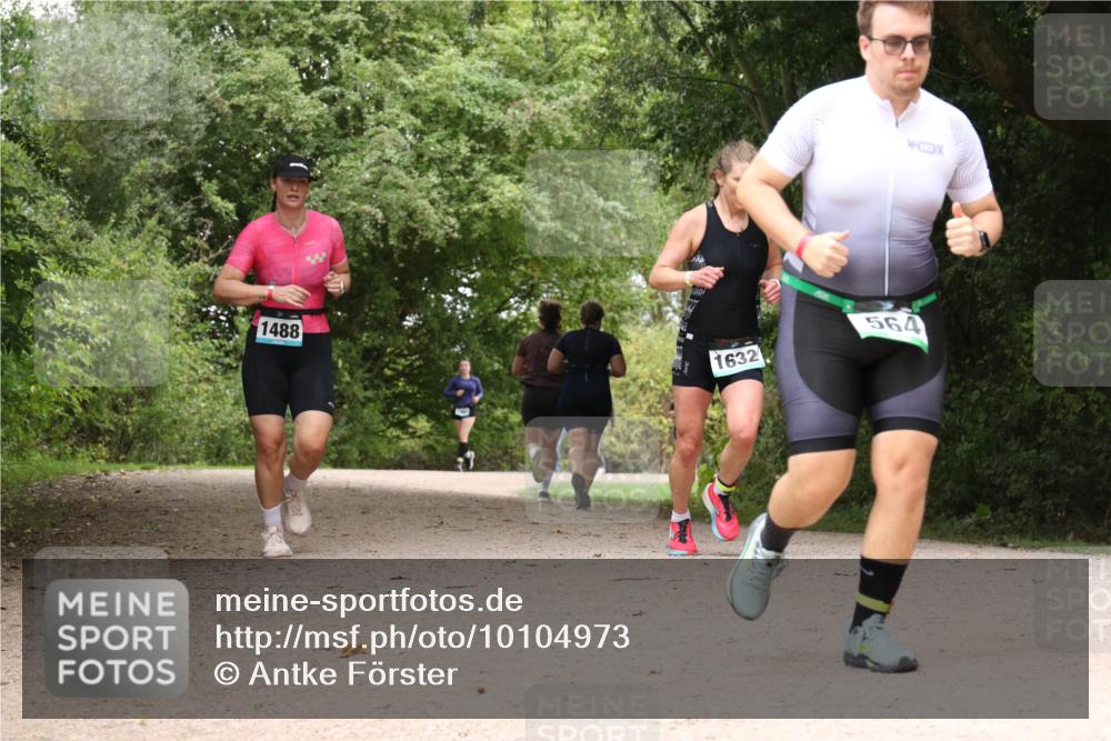 30.08.2026 - Elbe Triathlon Hamburg Antke Förster http://msf.ph/oto/10104973 30.08.2026 12:02:31 Laufen 1488, 1632, 564 meine-sportfotos.de