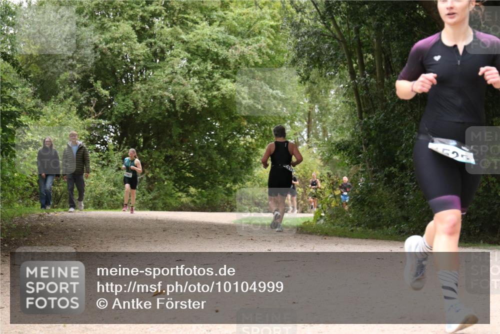 30.08.2026 - Elbe Triathlon Hamburg Antke Förster http://msf.ph/oto/10104999 30.08.2026 12:02:49 Laufen 1397, 525 meine-sportfotos.de