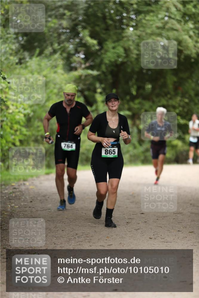 30.08.2026 - Elbe Triathlon Hamburg Antke Förster http://msf.ph/oto/10105010 30.08.2026 12:00:06 Laufen 764, 865 meine-sportfotos.de