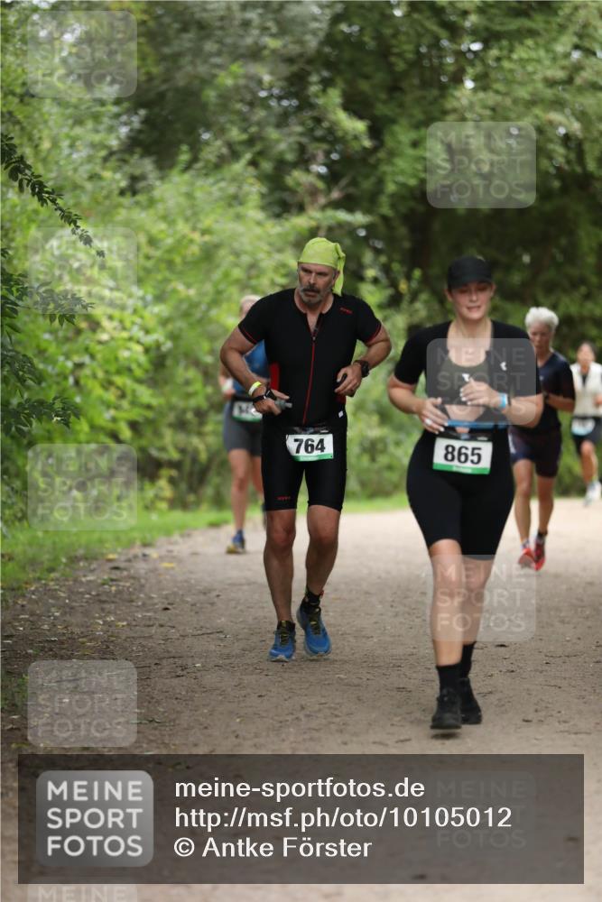 30.08.2026 - Elbe Triathlon Hamburg Antke Förster http://msf.ph/oto/10105012 30.08.2026 12:00:06 Laufen 764, 865 meine-sportfotos.de