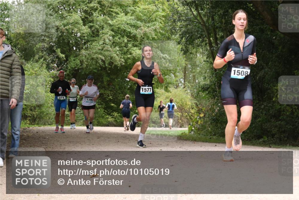 30.08.2026 - Elbe Triathlon Hamburg Antke Förster http://msf.ph/oto/10105019 30.08.2026 12:03:05 Laufen 974, 1398, 1396, 1577, 1508 meine-sportfotos.de
