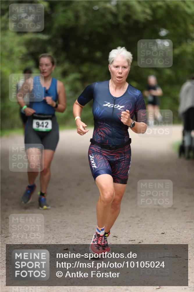 30.08.2026 - Elbe Triathlon Hamburg Antke Förster http://msf.ph/oto/10105024 30.08.2026 12:00:11 Laufen 942 meine-sportfotos.de