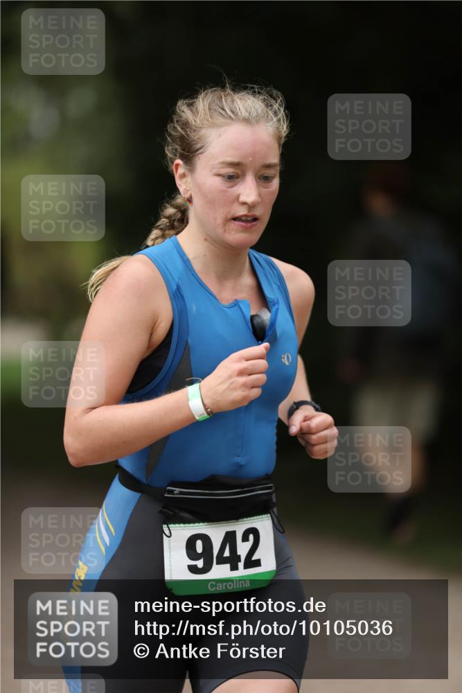 30.08.2026 - Elbe Triathlon Hamburg Antke Förster http://msf.ph/oto/10105036 30.08.2026 12:00:15 Laufen 0, 942 meine-sportfotos.de