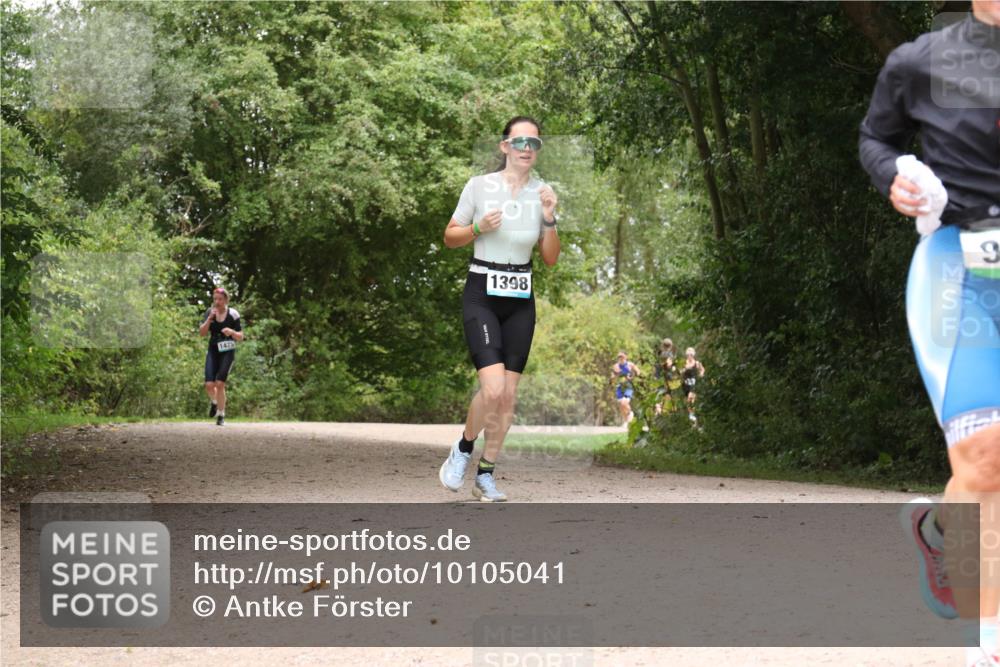 30.08.2026 - Elbe Triathlon Hamburg Antke Förster http://msf.ph/oto/10105041 30.08.2026 12:03:12 Laufen 147, 9, 1398 meine-sportfotos.de