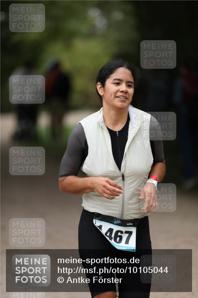 30.08.2026 - Elbe Triathlon Hamburg Antke Förster http://msf.ph/oto/10105044 30.08.2026 12:00:18 Laufen 467 meine-sportfotos.de