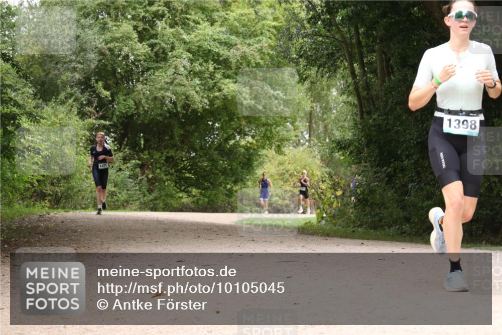 30.08.2026 - Elbe Triathlon Hamburg Antke Förster http://msf.ph/oto/10105045 30.08.2026 12:03:14 Laufen 1475, 1398 meine-sportfotos.de