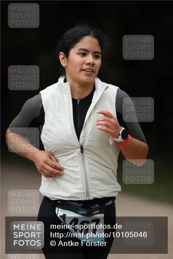 30.08.2026 - Elbe Triathlon Hamburg Antke Förster http://msf.ph/oto/10105046 30.08.2026 12:00:19 Laufen 467 meine-sportfotos.de