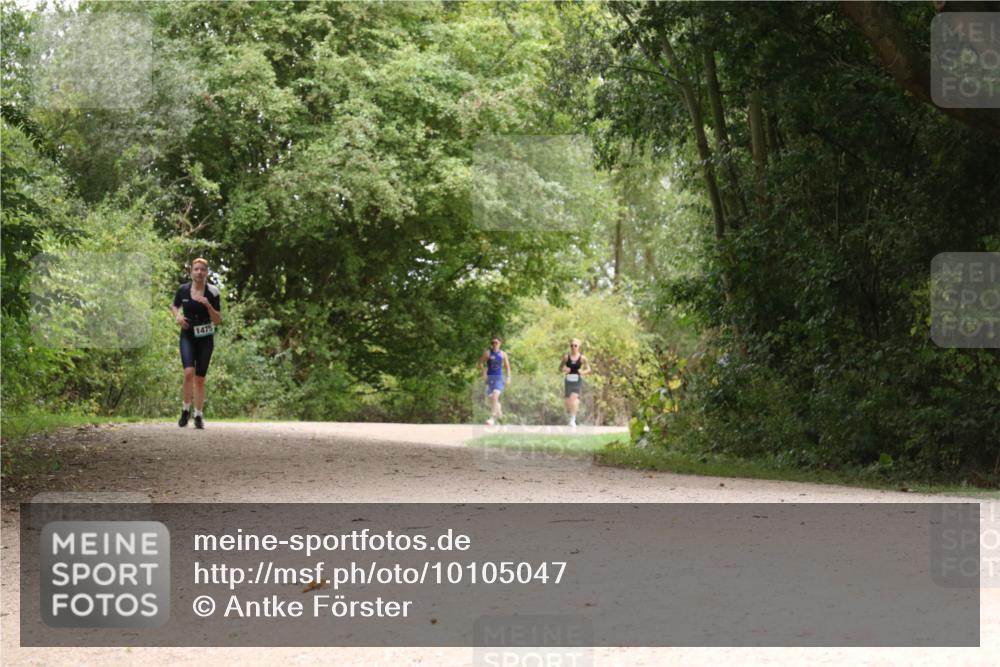 30.08.2026 - Elbe Triathlon Hamburg Antke Förster http://msf.ph/oto/10105047 30.08.2026 12:03:14 Laufen 1475 meine-sportfotos.de