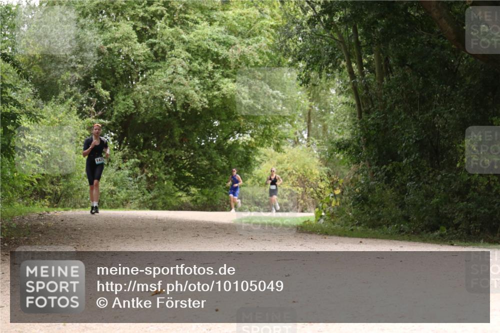 30.08.2026 - Elbe Triathlon Hamburg Antke Förster http://msf.ph/oto/10105049 30.08.2026 12:03:15 Laufen 14 meine-sportfotos.de