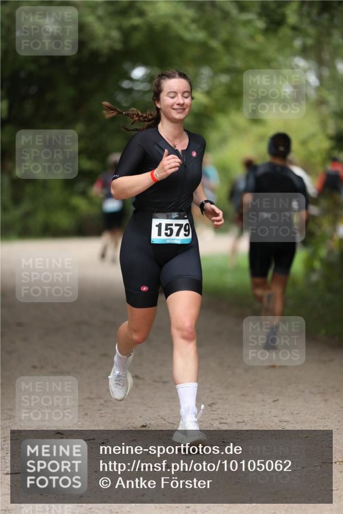 30.08.2026 - Elbe Triathlon Hamburg Antke Förster http://msf.ph/oto/10105062 30.08.2026 12:00:33 Laufen 1579 meine-sportfotos.de