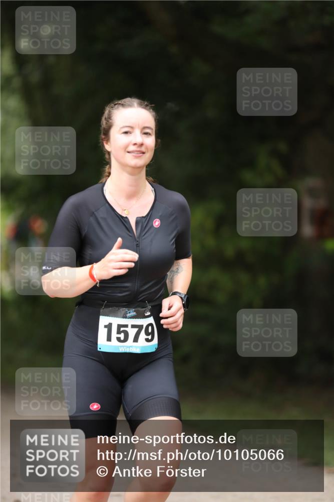 30.08.2026 - Elbe Triathlon Hamburg Antke Förster http://msf.ph/oto/10105066 30.08.2026 12:00:34 Laufen 1579 meine-sportfotos.de