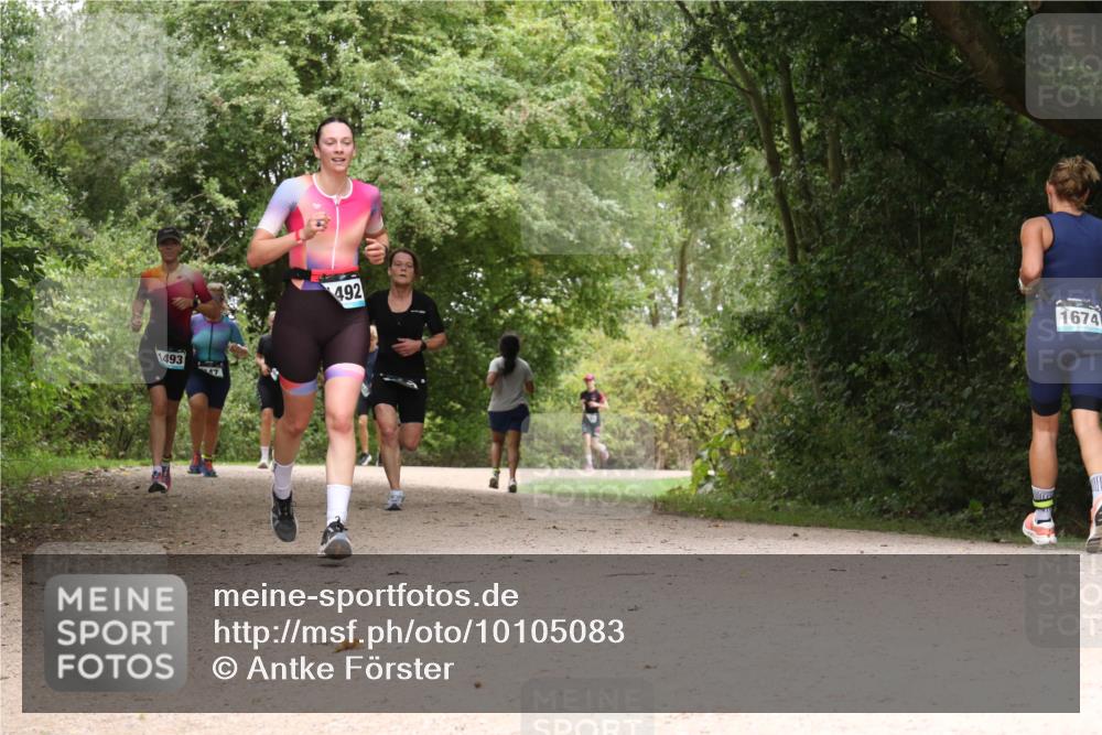 30.08.2026 - Elbe Triathlon Hamburg Antke Förster http://msf.ph/oto/10105083 30.08.2026 12:03:58 Laufen 1493, 7, 492, 1674 meine-sportfotos.de