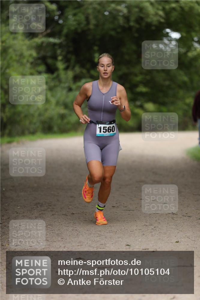 30.08.2026 - Elbe Triathlon Hamburg Antke Förster http://msf.ph/oto/10105104 30.08.2026 12:01:00 Laufen 1560 meine-sportfotos.de