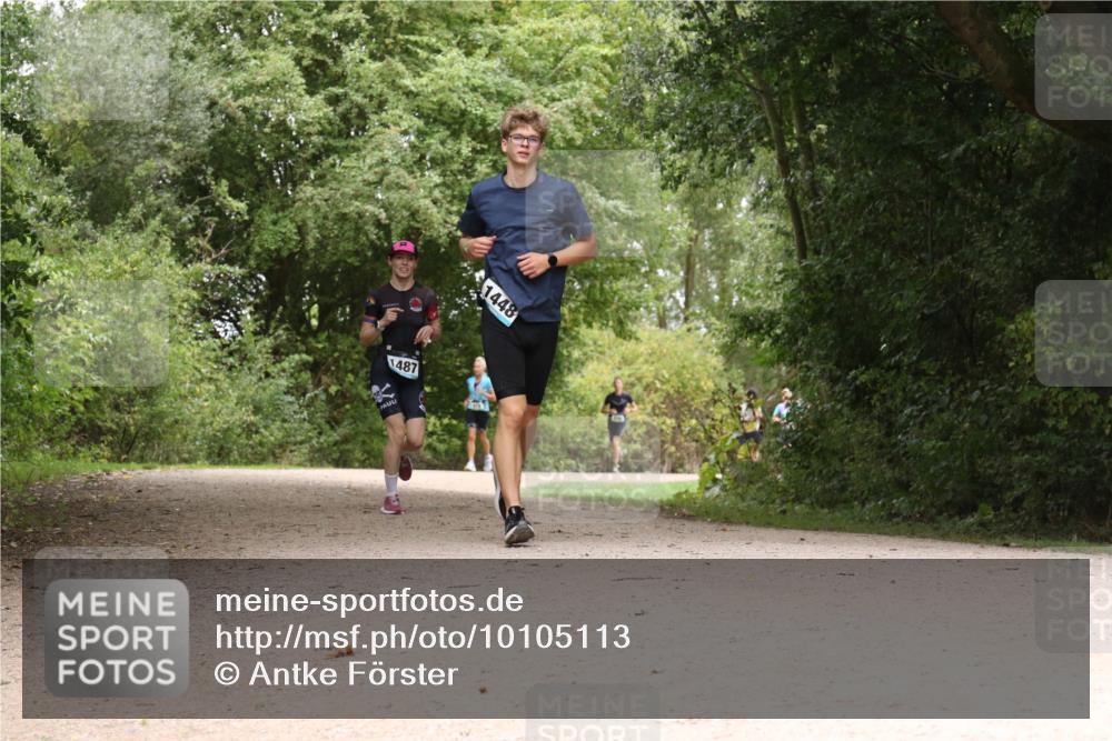30.08.2026 - Elbe Triathlon Hamburg Antke Förster http://msf.ph/oto/10105113 30.08.2026 12:04:09 Laufen 1487, 1448 meine-sportfotos.de