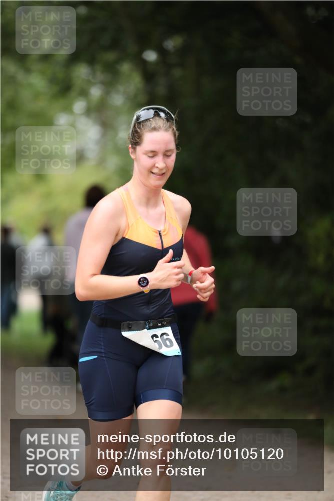 30.08.2026 - Elbe Triathlon Hamburg Antke Förster http://msf.ph/oto/10105120 30.08.2026 12:01:11 Laufen 66 meine-sportfotos.de