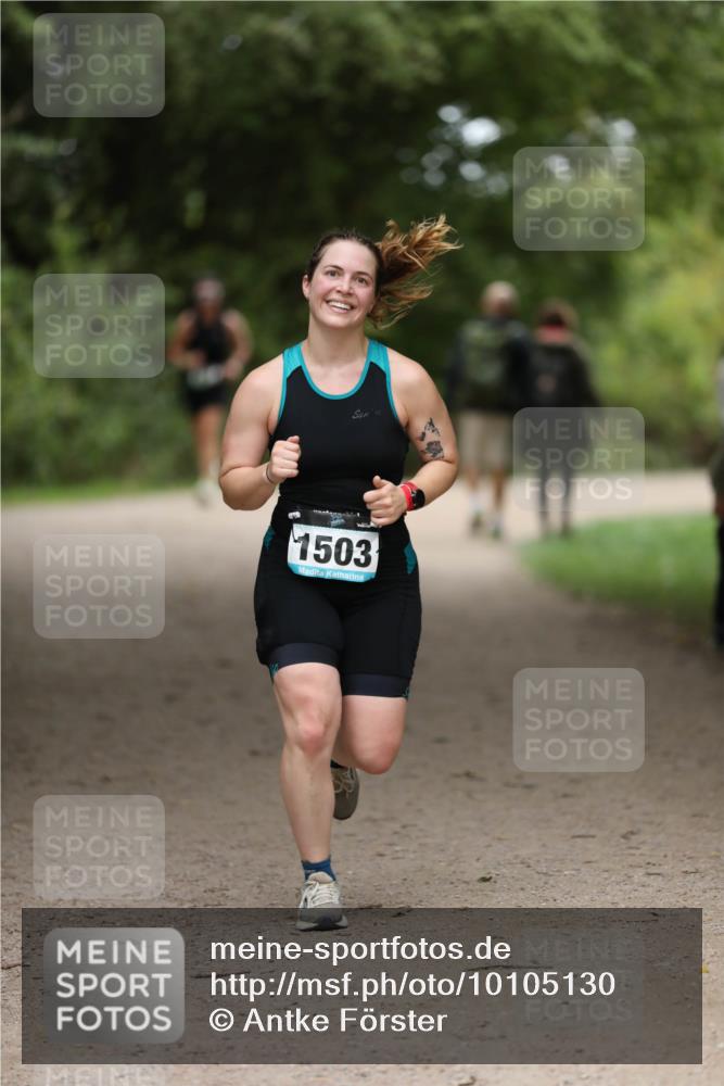 30.08.2026 - Elbe Triathlon Hamburg Antke Förster http://msf.ph/oto/10105130 30.08.2026 12:01:15 Laufen 1503 meine-sportfotos.de