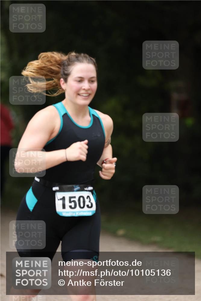30.08.2026 - Elbe Triathlon Hamburg Antke Förster http://msf.ph/oto/10105136 30.08.2026 12:01:17 Laufen 1503 meine-sportfotos.de
